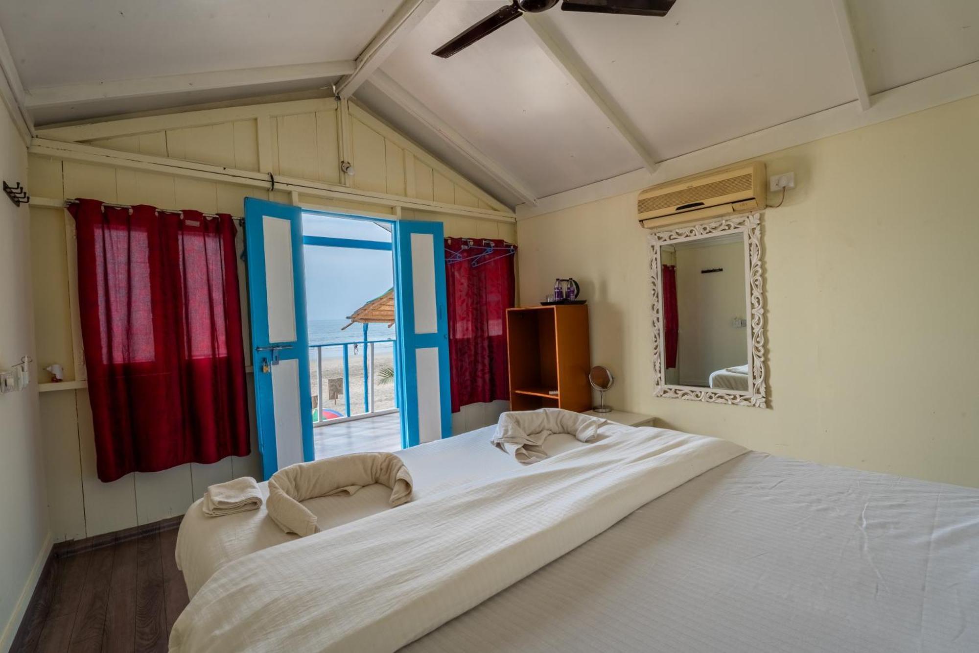 The Tito'S Blue Sky Beach Resort Agonda Exterior foto