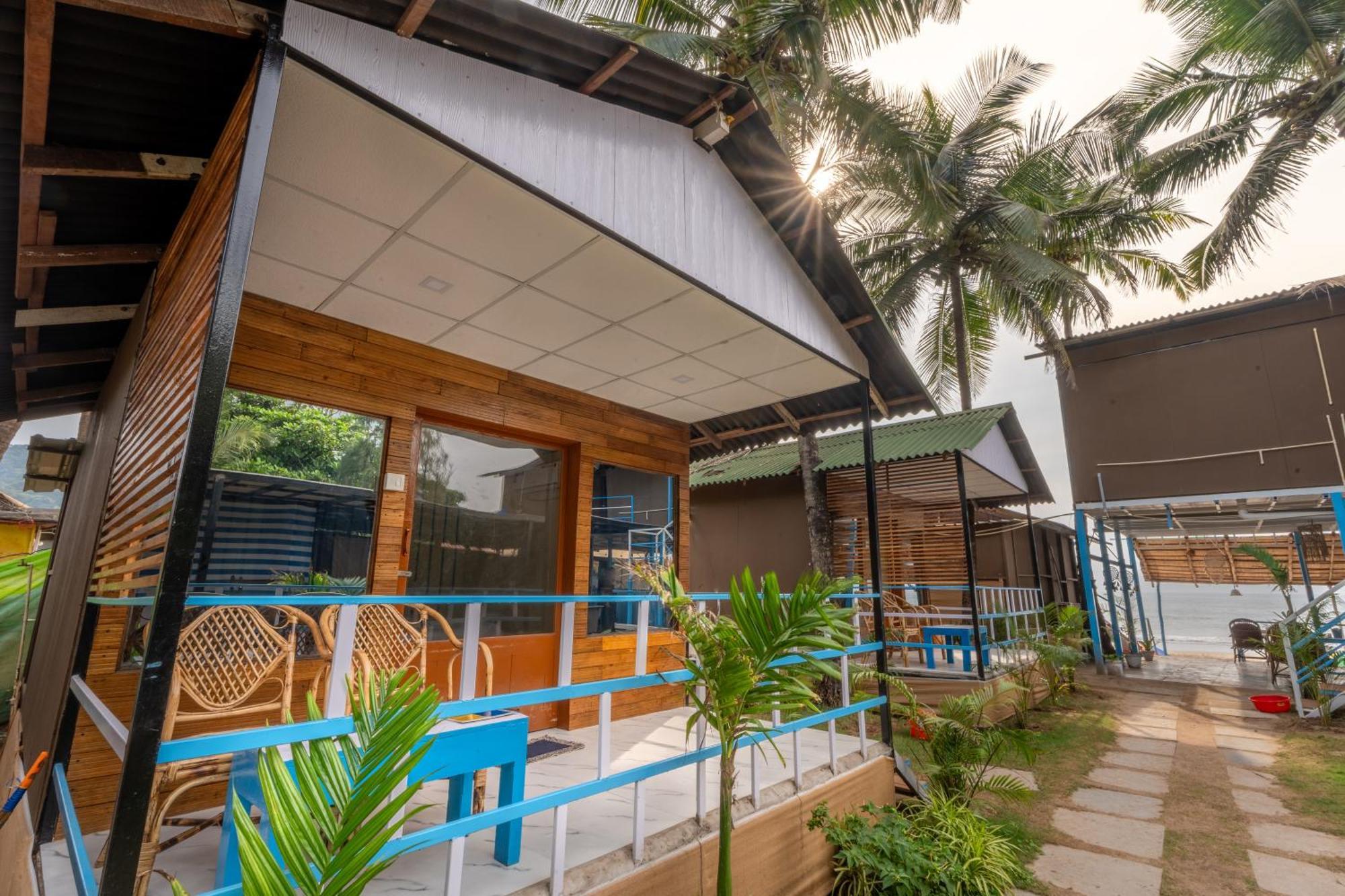 The Tito'S Blue Sky Beach Resort Agonda Exterior foto